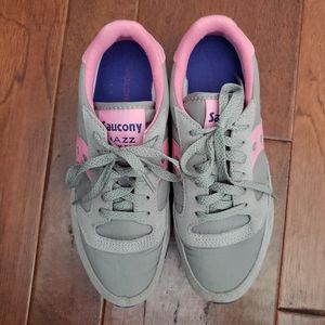 Saucony XT 600 running shoes